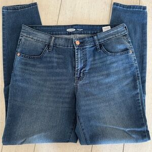 Old Navy Women's Classic Straight Leg Jeans - Denim Blue